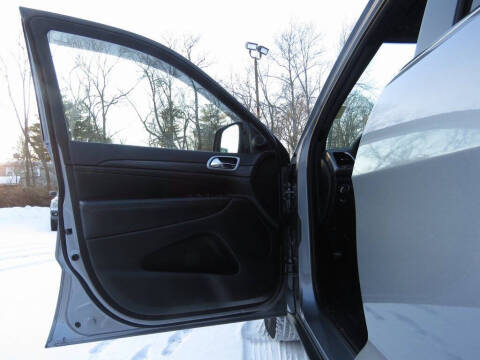 2019 Jeep Grand Cherokee Laredo E