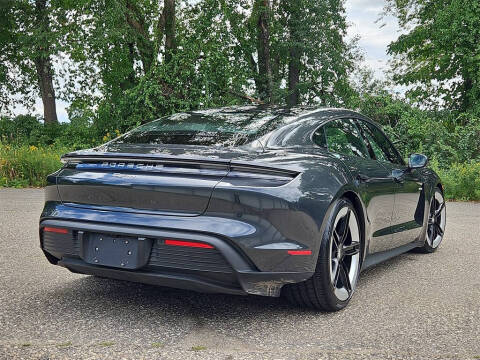 2025 Porsche Taycan