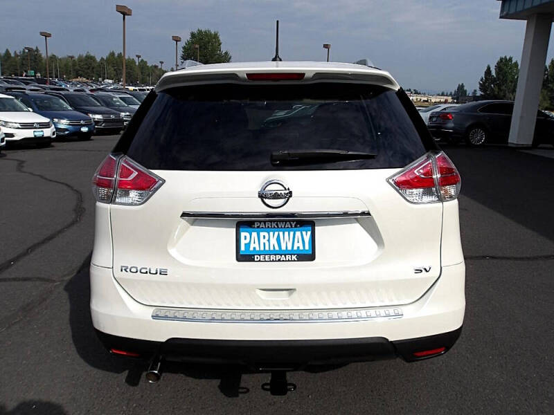 2016 Nissan Rogue SV