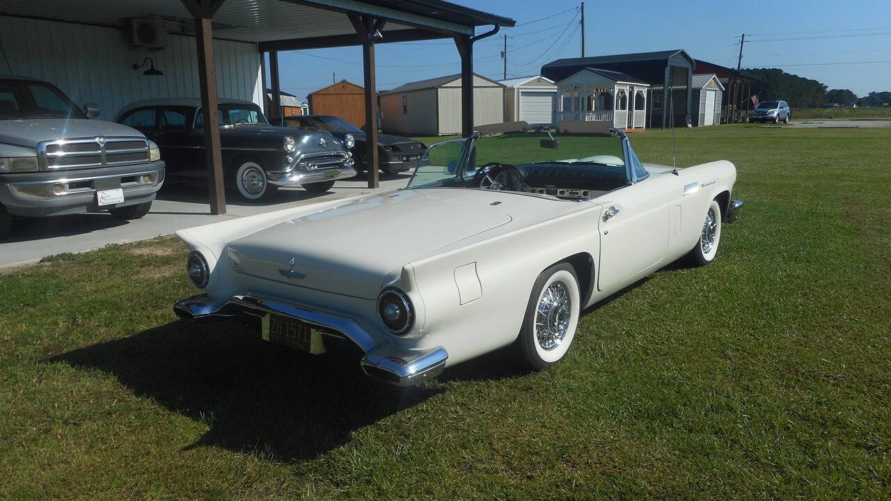 1957 Ford Thunderbird 2