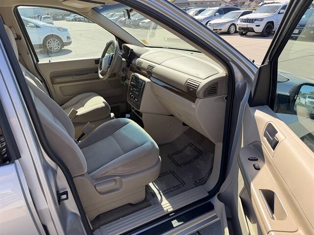 2005 Ford Freestar SEL