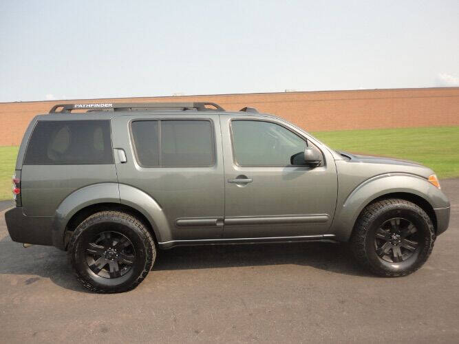 2007 Nissan Pathfinder LE