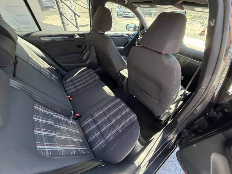 2012 Volkswagen GTI Base PZEV