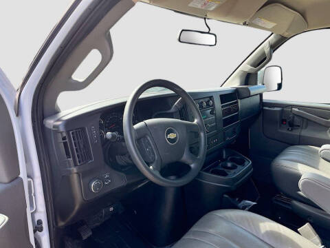 2024 Chevrolet Express 2500