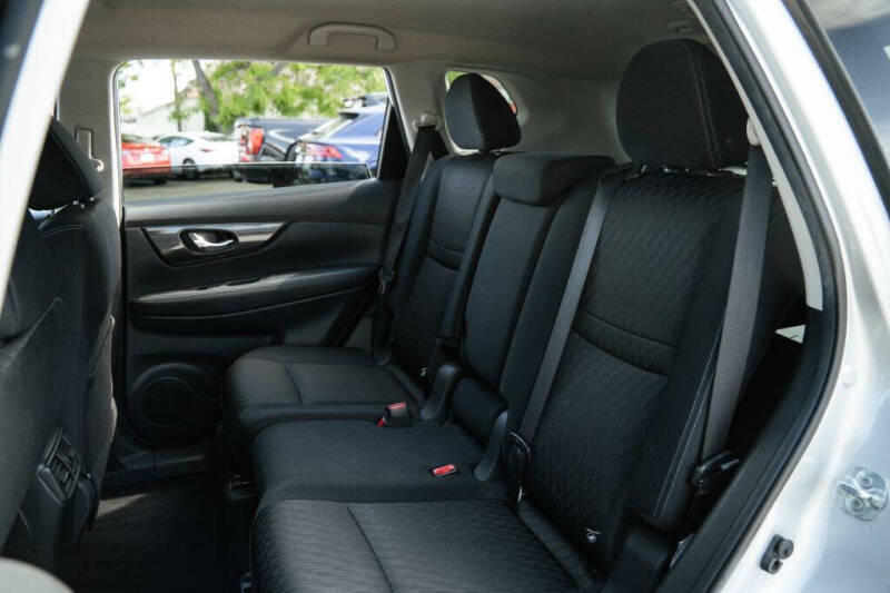 2020 Nissan Rogue S