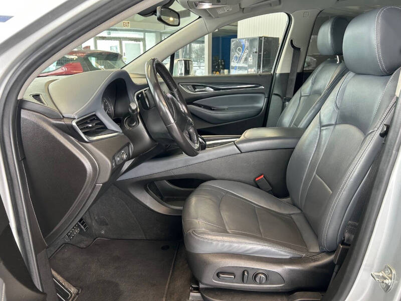 2020 Buick Enclave Essence
