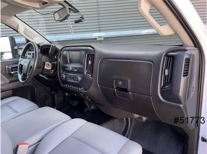 2022 Chevrolet Silverado 5500HD