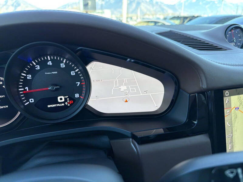 2021 Porsche Cayenne Coupe