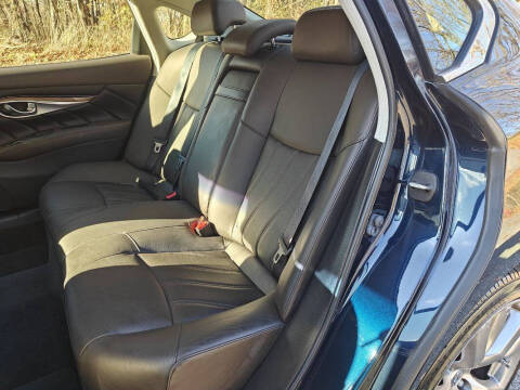 2016 Infiniti Q70L 3.7