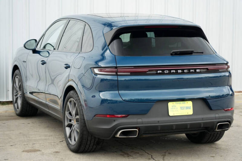 2024 Porsche Cayenne E-Hybrid