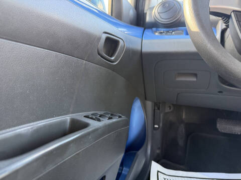 2013 Chevrolet Spark 1LT Auto