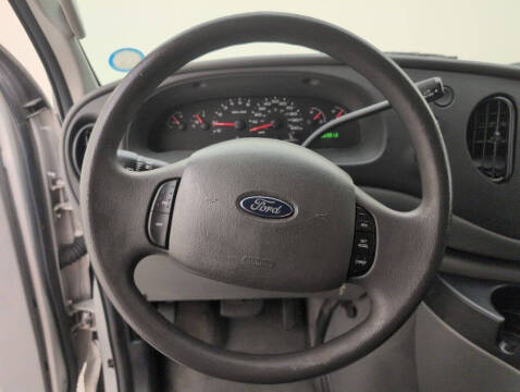 2007 Ford E-Series E-350 SD XLT