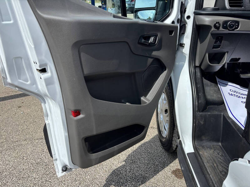 2024 Ford Transit 250