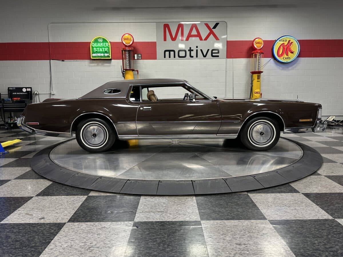 1973 Lincoln Continental 9