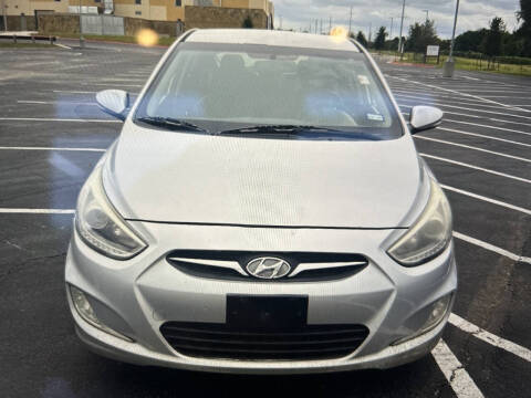 2014 Hyundai Accent SE