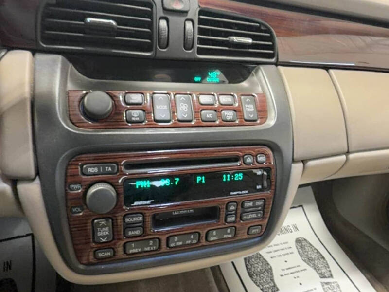 2002 Cadillac DeVille DHS