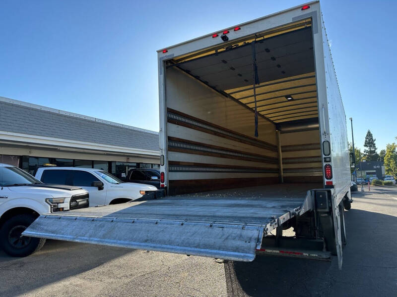 2018 International DuraStar 4300