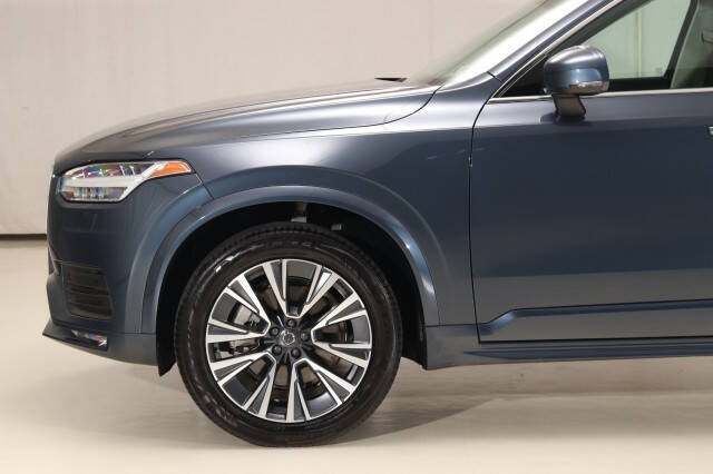 2022 Volvo XC90 T5 Momentum