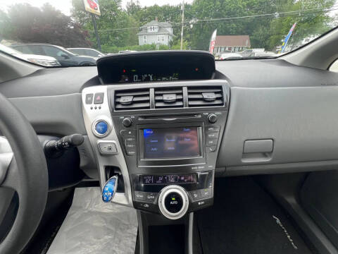 2012 Toyota Prius v Three