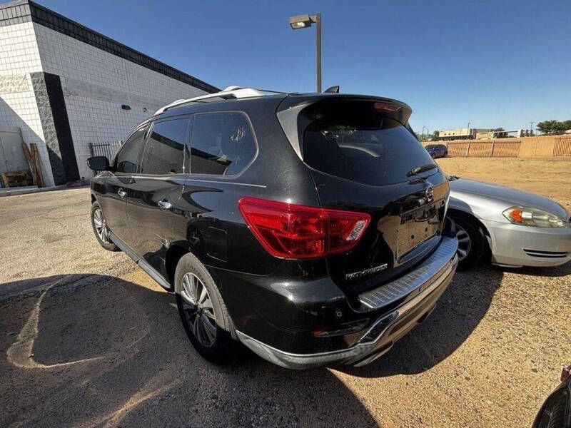 2020 Nissan Pathfinder S