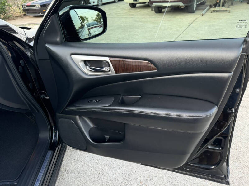 2013 Nissan Pathfinder Platinum