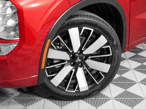 2025 Mitsubishi Outlander SEL