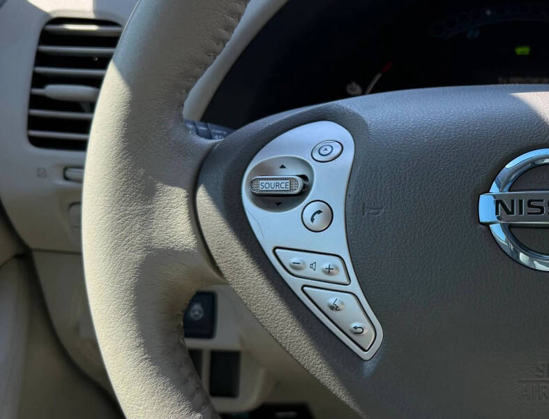 2012 Nissan LEAF