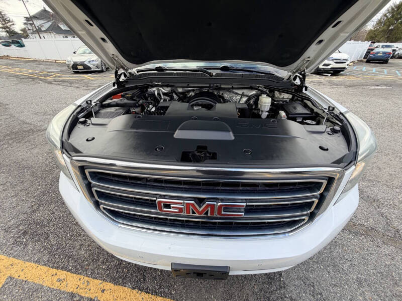 2015 GMC Yukon XL SLT