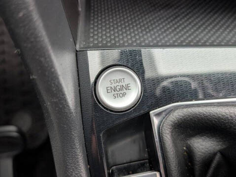 2025 Volkswagen Taos S