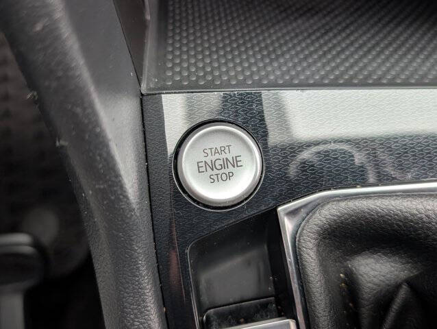 2025 Volkswagen Taos S