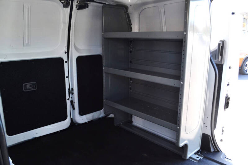 2020 Nissan NV200 SV