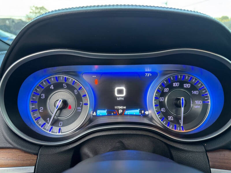 2015 Chrysler 300 C Platinum