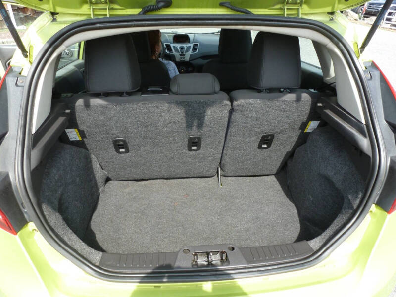 2012 Ford Fiesta SE