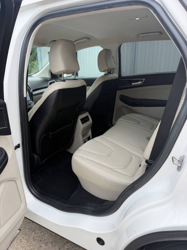 2021 Ford Edge Titanium
