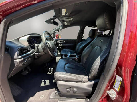 2018 Chrysler Pacifica Touring L Plus