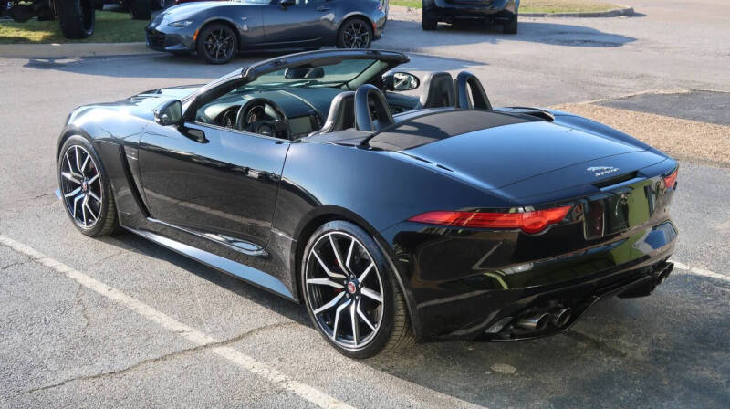 2016 Jaguar F-TYPE R