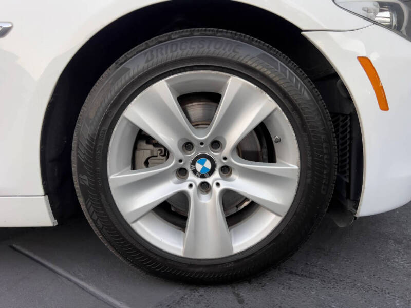 2013 BMW 5 Series 528i