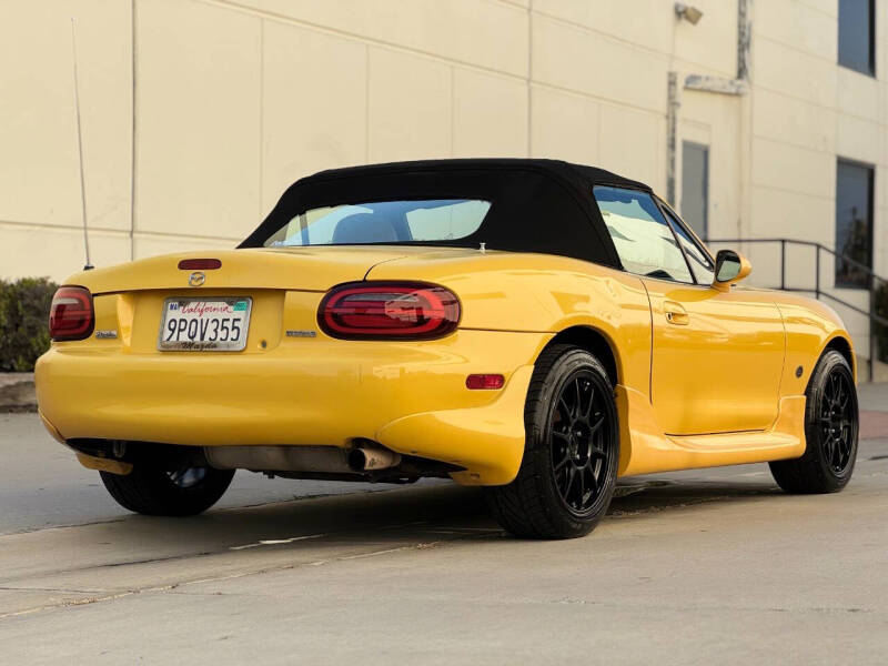 2002 Mazda MX-5 Miata