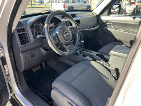 2011 Jeep Liberty Sport