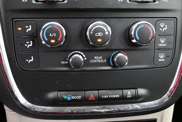 2017 Dodge Grand Caravan SE
