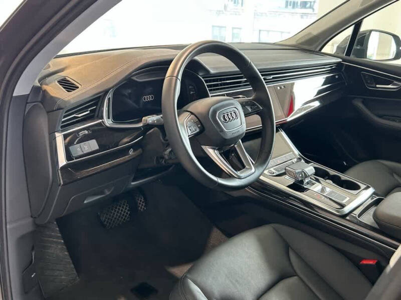 2023 Audi Q7 quattro Premium Plus 55 TFSI