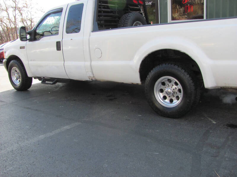 1999 Ford F-250 LARIAT photo 4