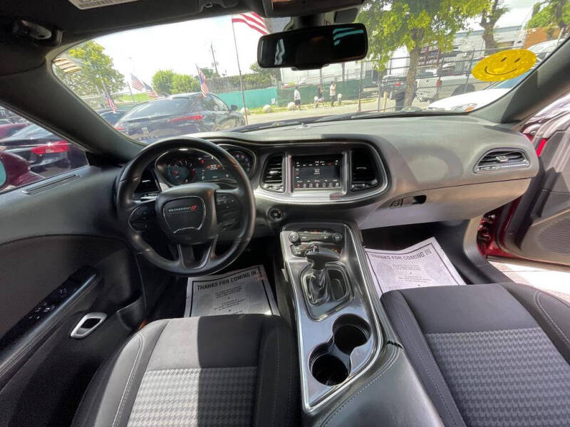 2018 Dodge Challenger SXT