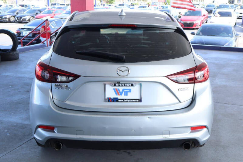 2018 Mazda MAZDA3 Touring