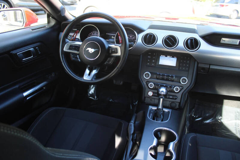 2019 Ford Mustang