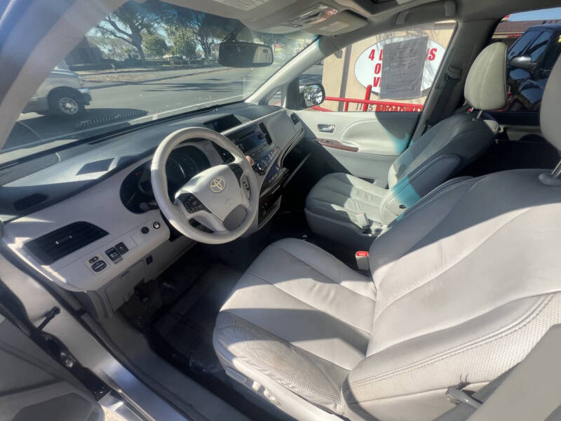 2011 Toyota Sienna