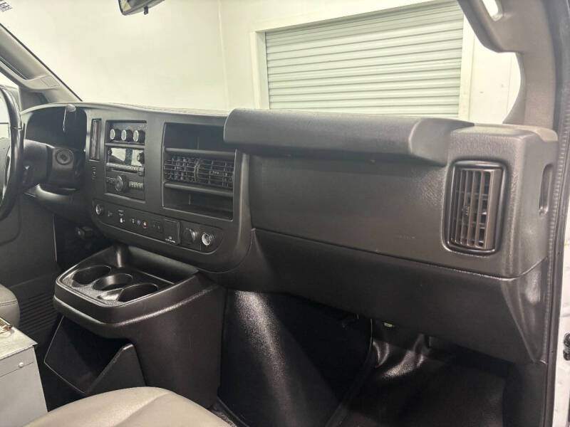 2020 Chevrolet Express 3500