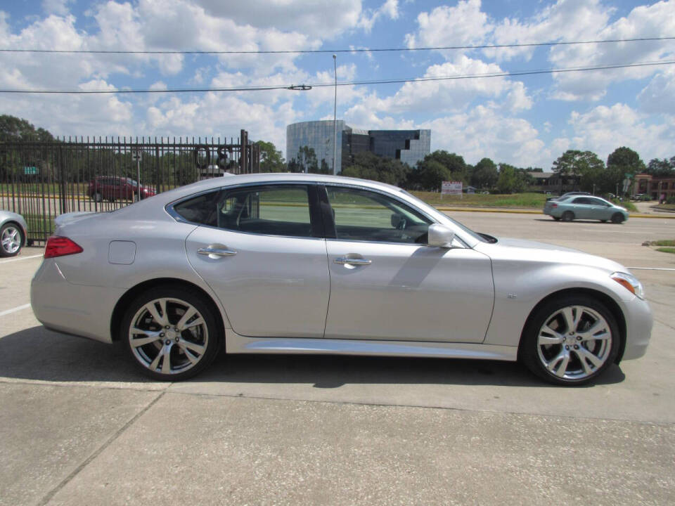 2014 INFINITI Q70 for sale at Drive Nation in Houston, TX