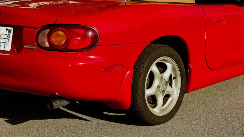 2000 Mazda MX-5 Miata