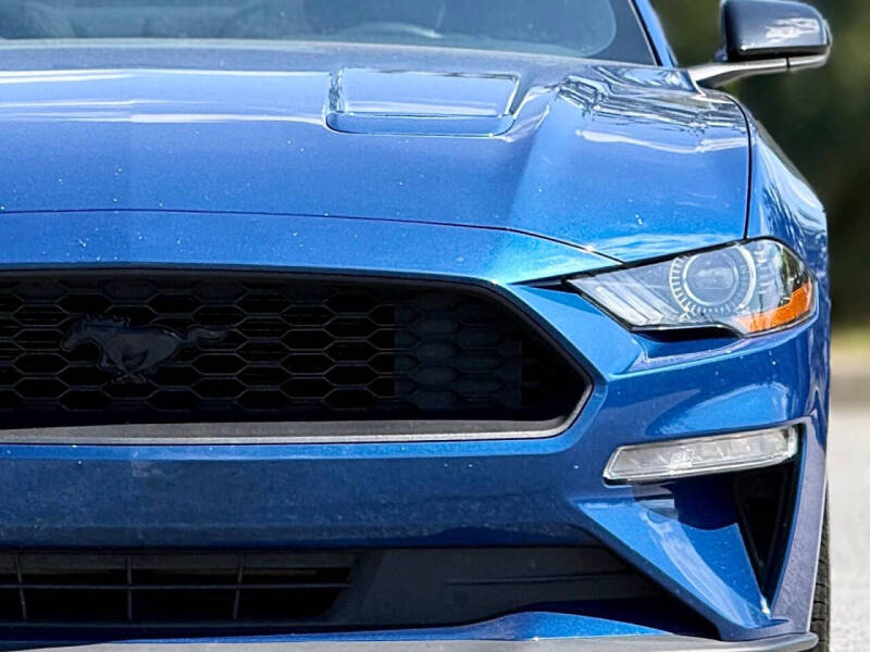 2022 Ford Mustang EcoBoost